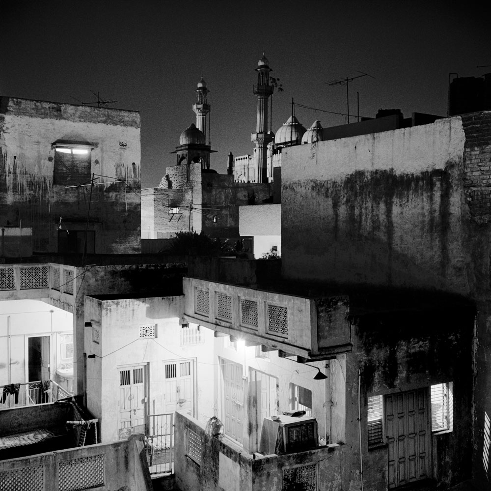 View to the old Mosque in the Paharganj Bazaar, New Delhi.